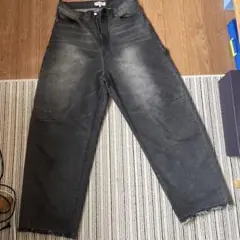 ダークグレー ワイドレッグデニム