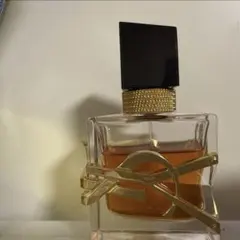 ほぼ満量 イヴサンローラン シャンパーニュ 50ml オードトワレ j