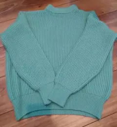 グリーン 長袖セーター