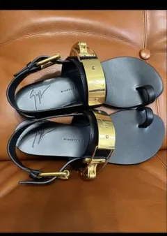 GIUSEPPE ZANOTTI オヤユビプレートサンダル ベージュ36 - メルカリ