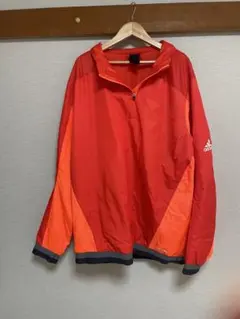 ナイロンジャケット赤