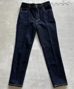 Item thumbnail for item 18ebab53-62d2-4df7-8a6c-4b532c57108b