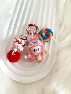 かわいいラブブとキャンディ付きストラップ