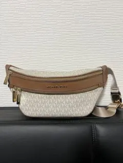 MICHAEL KORS ボディバッグ・ウエストポーチ