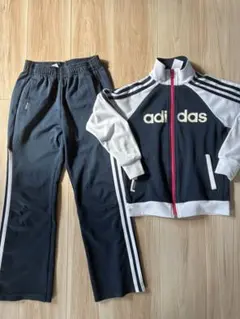 adidas ジャージ上下セット　140センチ　女の子