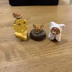トムとジェリー　ジェリーフィギュア 3体セット