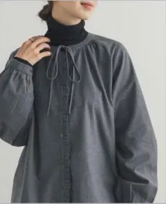 アーバンリサーチドアーズ　フリルリボンブラウス グレー ☆