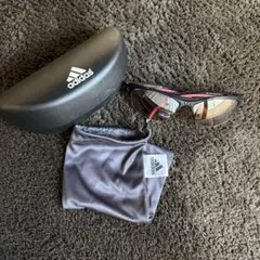 adidas スポーツサングラス ケース付きのサムネイル