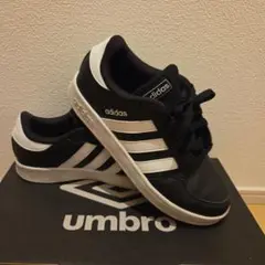 adidas スニーカー COREBREAK