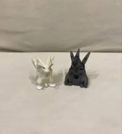ポケモン　指人形　レシラム　ゼクロム