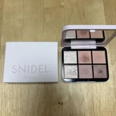 スナイデル　アイデザイナー 01 Coral Charm