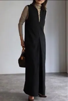 【極美品】BonjourSaganディープVネックオールインワン