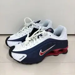 NIKE ナイキ　スニーカー ショックスSHOX R4 23cm キッズ　大人気