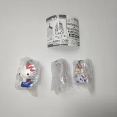 ガシャポン　モンチッチ×ハローキティ めじるしアクセサリー　3点