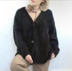 ブラック　フワフワ カーディガン Vネック　ニット　シャギー風