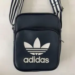 adidas ショルダーバッグ ネイビー