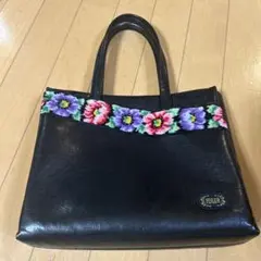 FEILER 黒の花柄刺繍ハンドバッグ