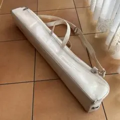화이트 배턴 케이스
