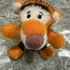 ディズニーリゾートティガーマスコットキーホルダーバッチ新品送料税込