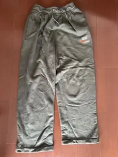 Nike スウェットパンツ カーキ