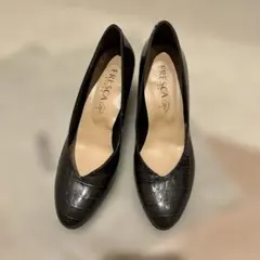 FRESCA 濃グレーパンプス