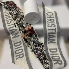 Christian Dior ミッツァ スカーフ 花柄 蝶 - メルカリ
