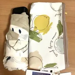 【新品】 未開閉 タグ付 折りたたみ傘 ケース付 wpc 白 フルーツ 晴雨兼用のサムネイル