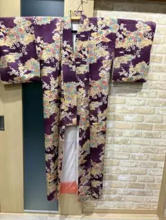 紫色の小紋着物 花柄