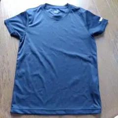 PUMA 黒 Tシャツ 150サイズ