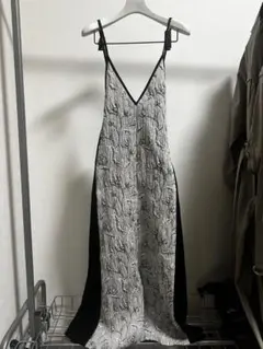 EBONYキャミワンピース 花柄刺繍