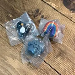 daisuke kondo めじるしアクセサリー　ペンギン虹雲ダイスケコンドウ