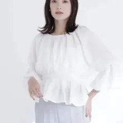シアージャガード花柄パイピングトップス ホワイト - メルカリ