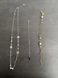 【アクセサリーまとめ売り】シルバー ロングネックレス、月、ゴールドネックレス