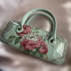 Item thumbnail for item ca42adf0-6e4a-4430-9f3a-1a2382f3629b