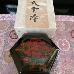 八雲塗 六角形 香合　小物入れ　キャンディーボール　菓子器 牡丹柄のサムネイル
