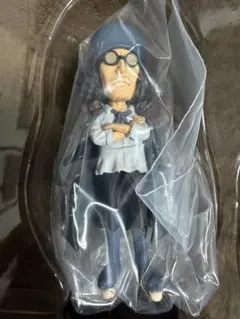 ワンピース　ワールドコレクタブルフィギュア黒ひげ海賊団　クザン