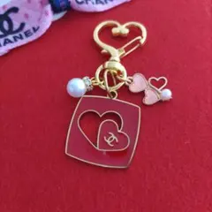 ♡4-5　CHANEL バレンタイン2026 ハートチャーム ノベルティ