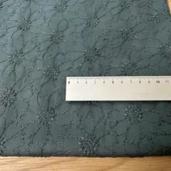 刺繍生地残布　縦50cm×横95cm