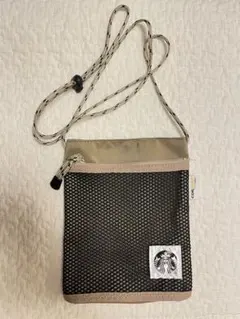 スターバックス メッシュサコッシュ　バッグ　ベージュ　鞄のサムネイル