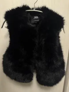 ZARA ブラック ファーベスト