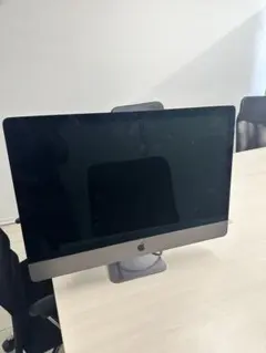 iMac Pro 64GB/1TB｜Xeon 8コア｜アームマウント付 iMac Pro 64GB/1TB｜Xeon 8コア｜アームマウント付 - メルカリ