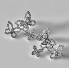 【新品未使用】数量限定 ピアス 蝶々 バタフライ ジルコニア