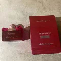 Signorina Ribelle オードパルファム 30ml