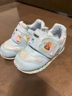 アンパンマン キャラクター スニーカー