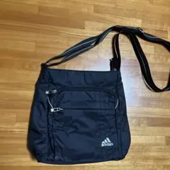 adidas 黒 ショルダーバッグ