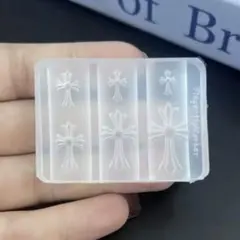 クロス　十字架　ネイル　パーツ　モールド　クロム　シリコン