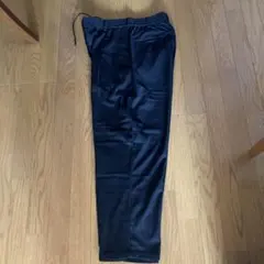 新品未使用　今期GUメンズ　キャロットパンツ　黒