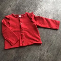 赤いフリル付きカーディガン