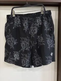 新品　ZARA メンズ　フラワープリント　バミューダパンツ　ブラック　XLのサムネイル