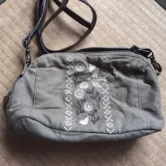 Samansa Mos2 刺繍ショルダーバッグ
